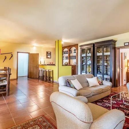 Il Piazzone Holiday home